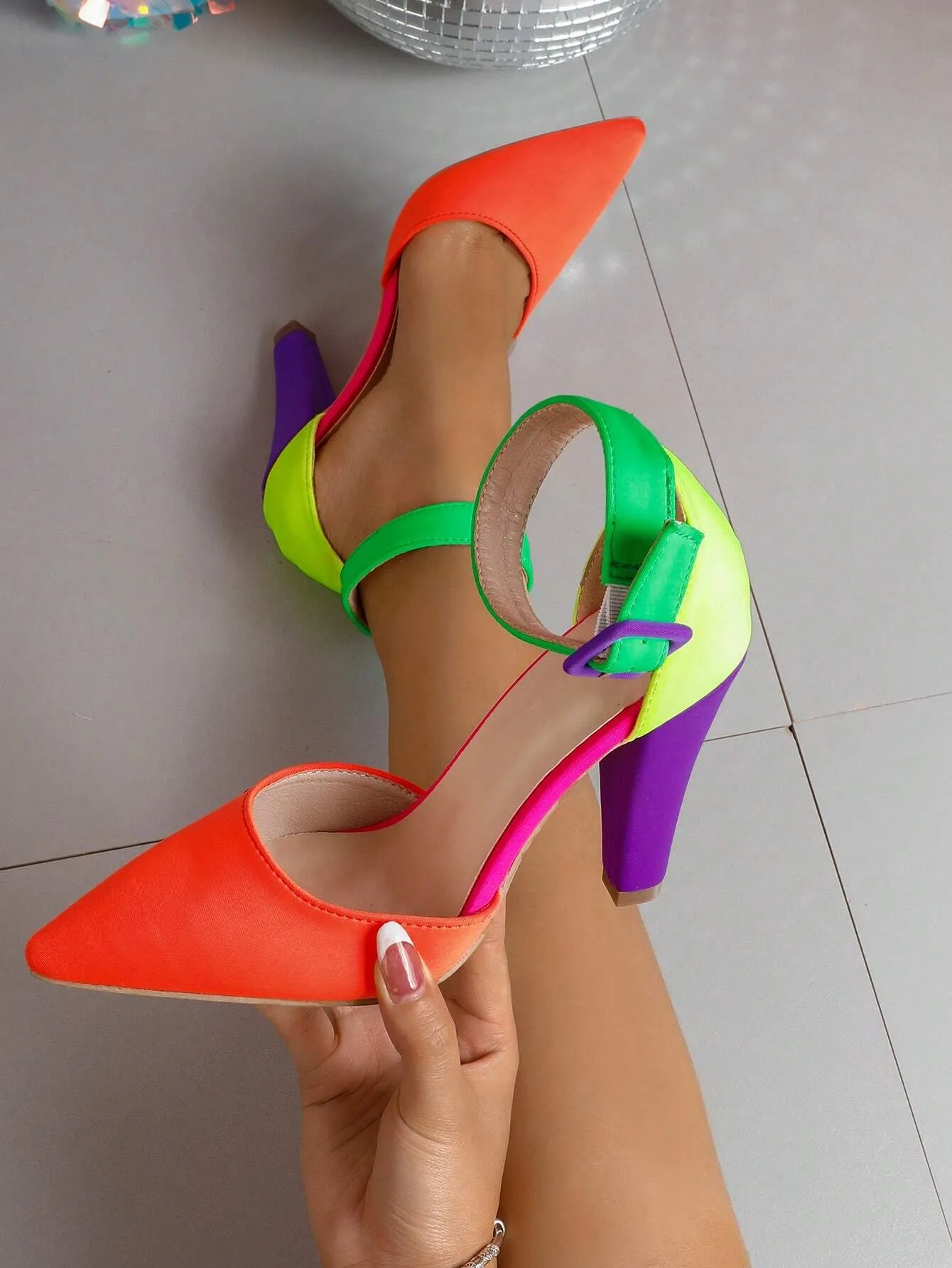 2024 Fashionable High Heel Pointed Toe Hollow Out Shallow Mouth