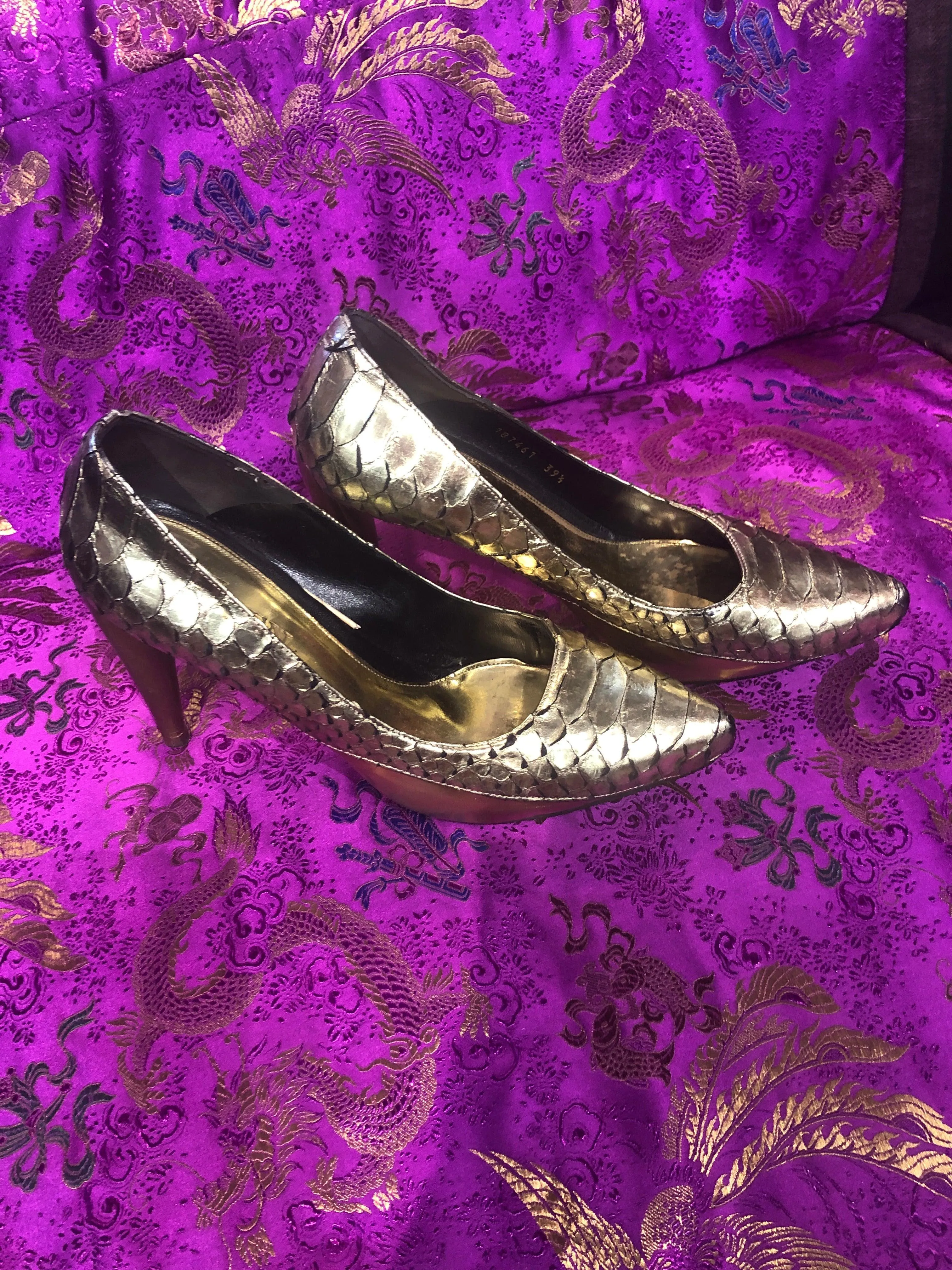 Alexander McQueen gold python effect leather heels size 39.5