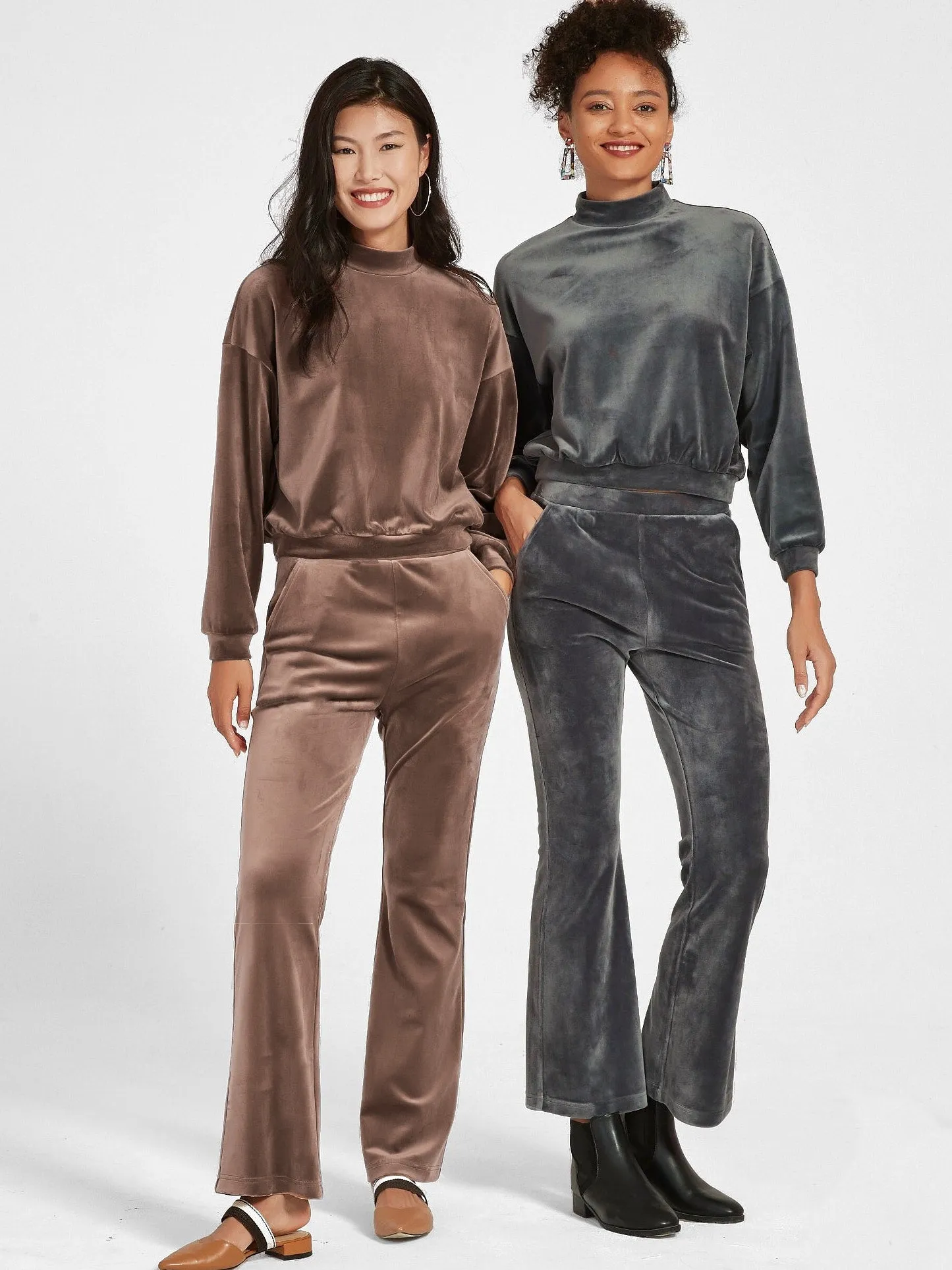 D.LIGHT Velour Flares