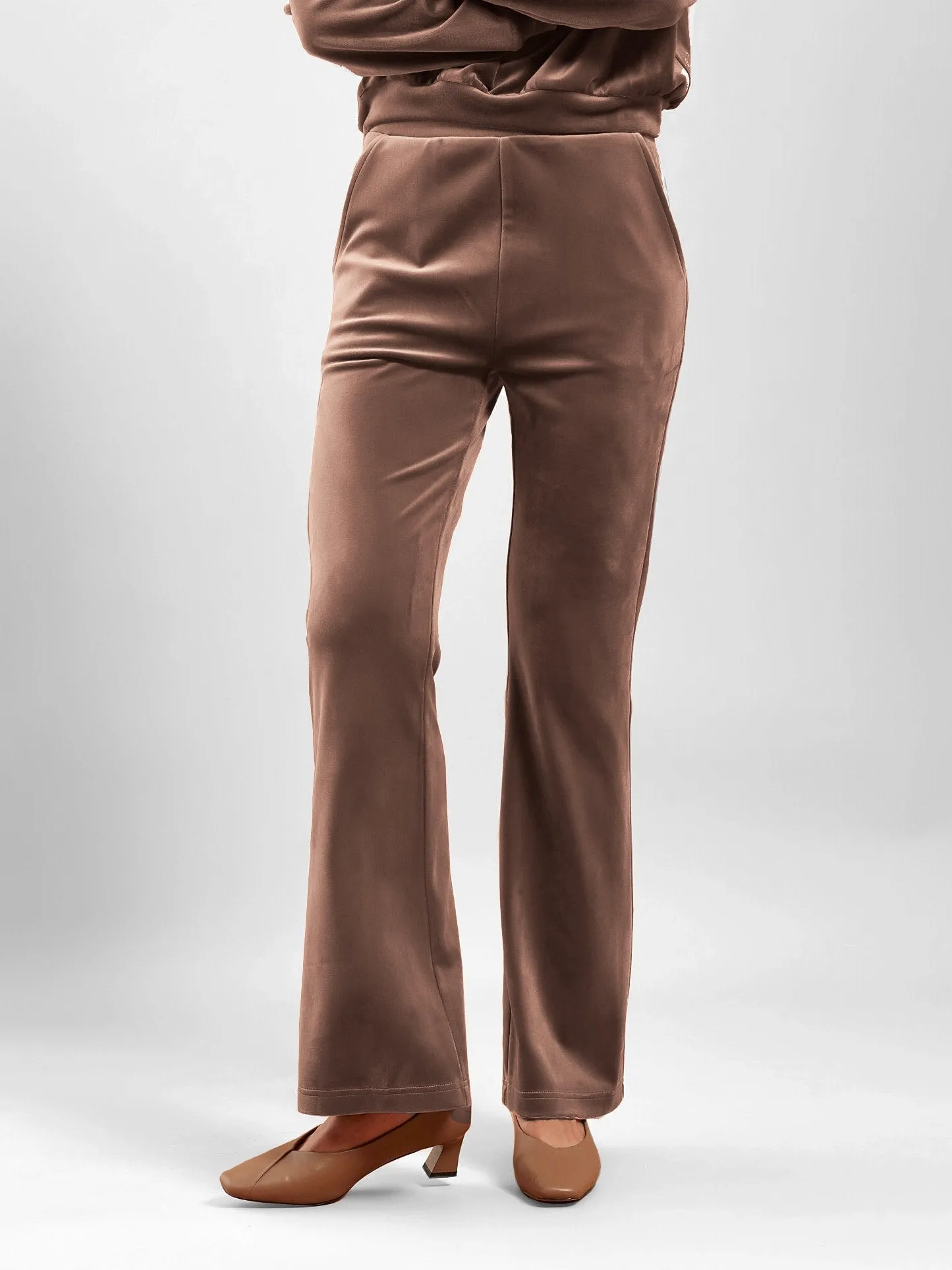 D.LIGHT Velour Flares