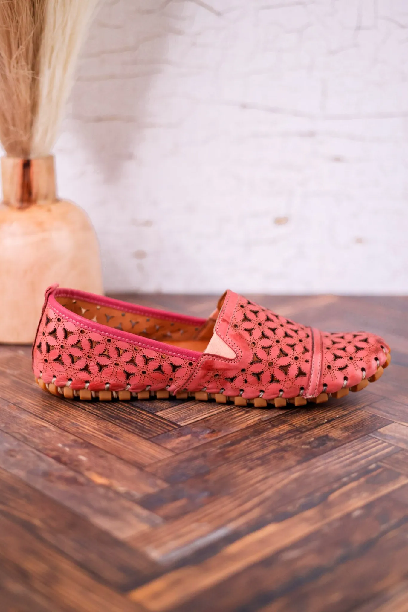 Flowerflow Classic Salmon Loafers