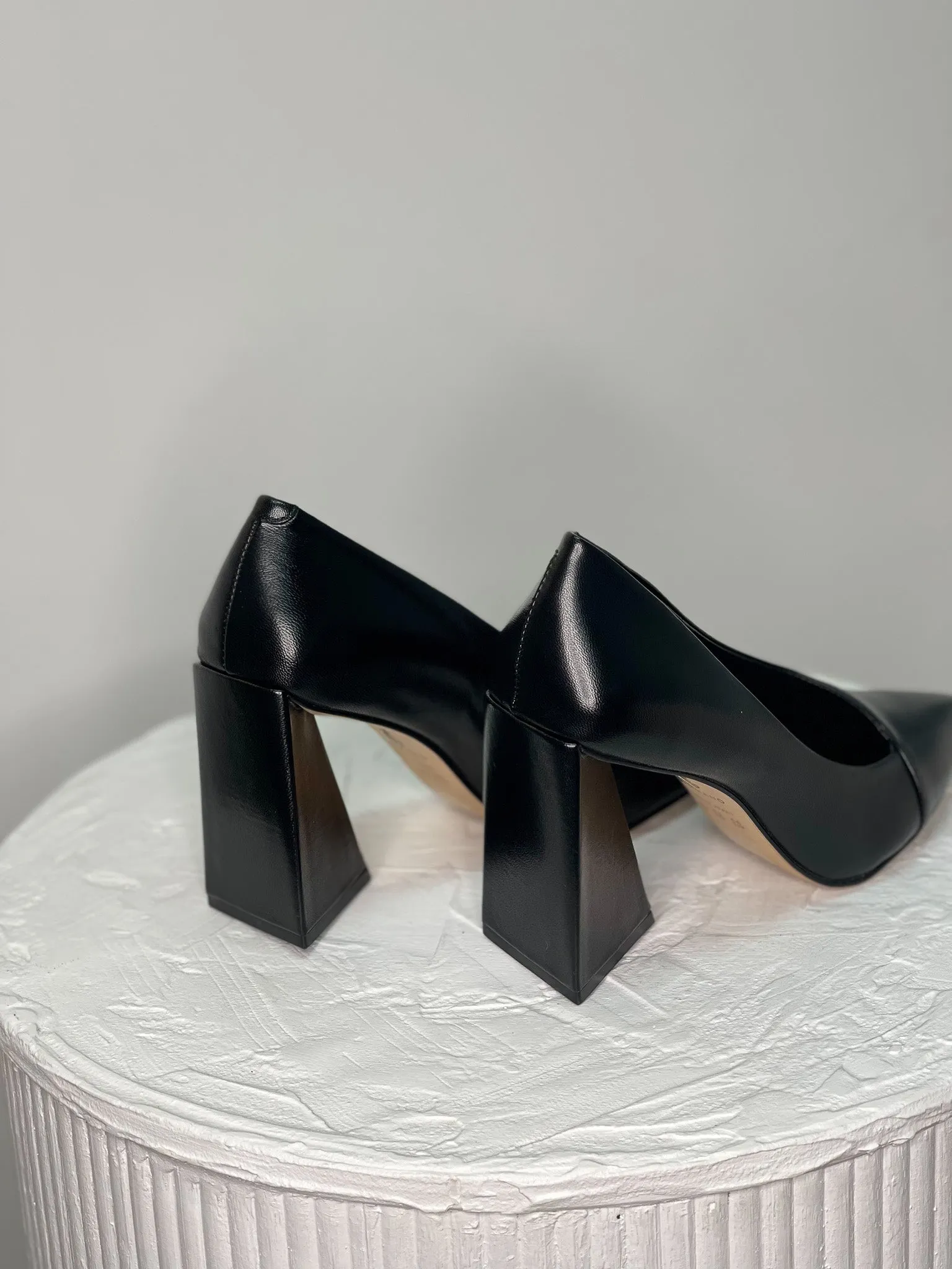 Lou Heel -Black