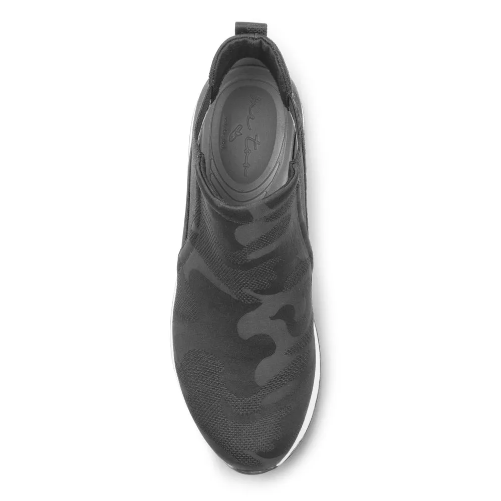 Me Too Linden Easy Slip On Comfort Sneakers Black Camo Fabric HIgh Top Booties