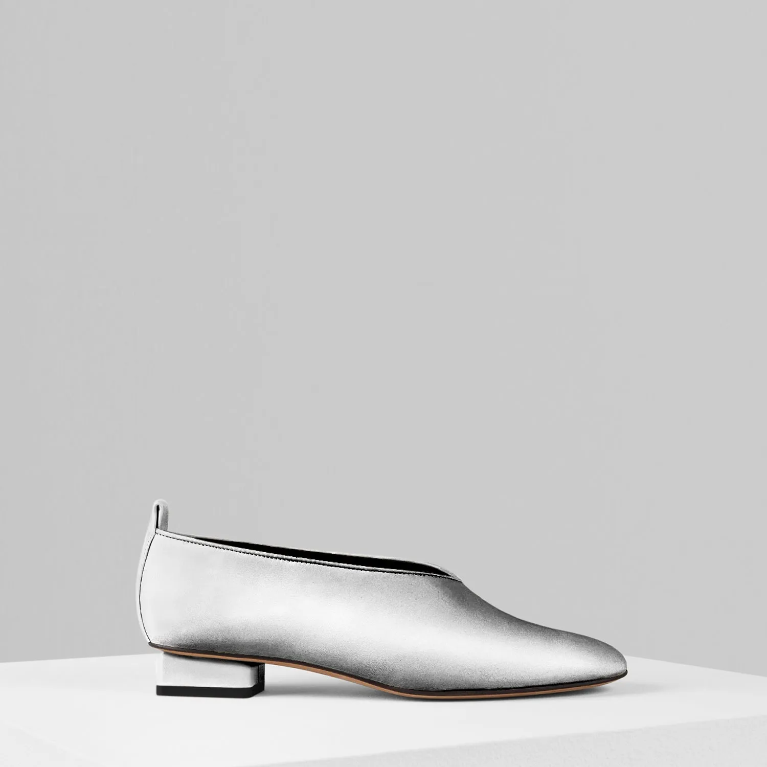Mildred Piccola in Argento