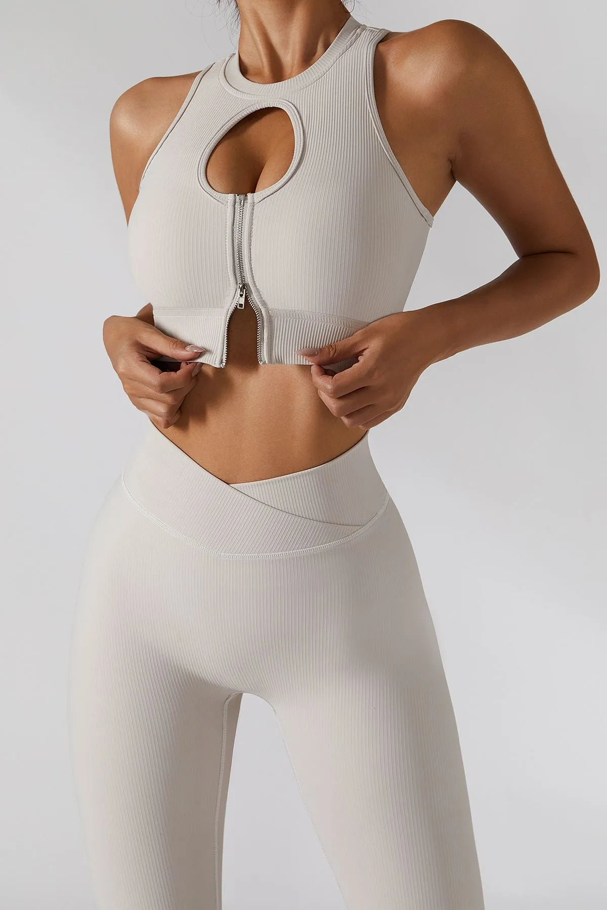 Ribbed Keyhole Zip Crop Tops Buit-in Bra