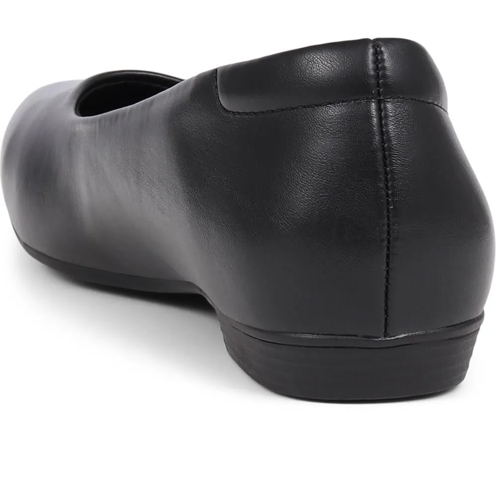 Rounded-Toe Ballet Flats - WK39001 / 324 950