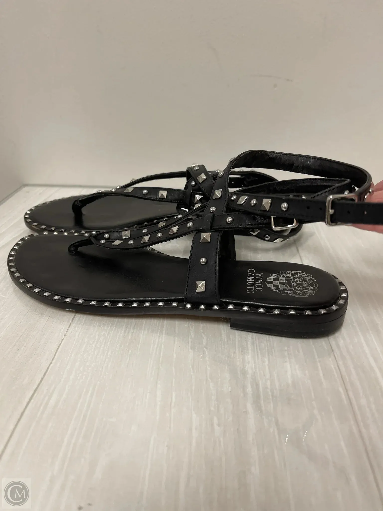 Sandals Flats By Vince Camuto In Black, Size: 9