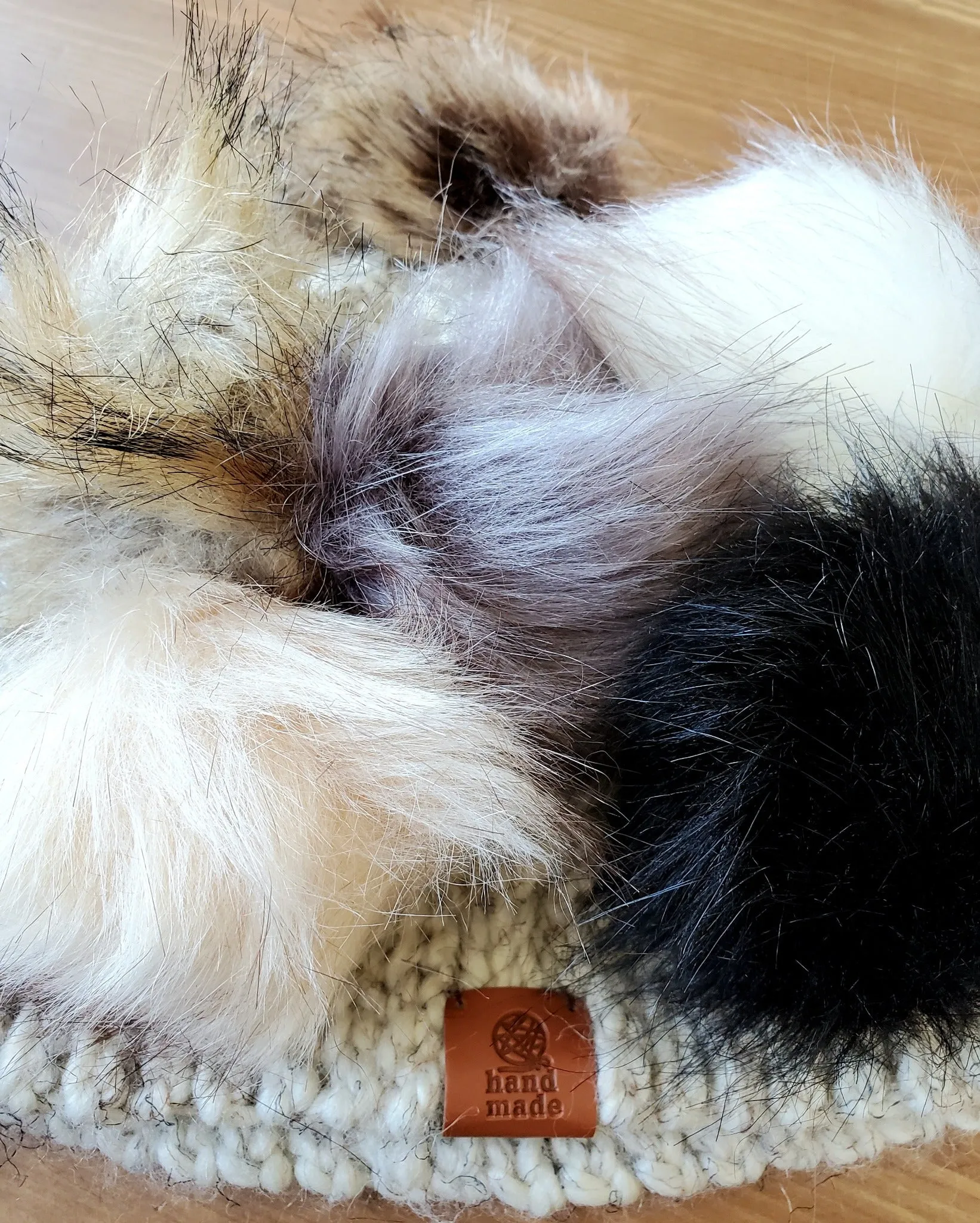 Womens Chunky Knit Beanie With Pom Pom