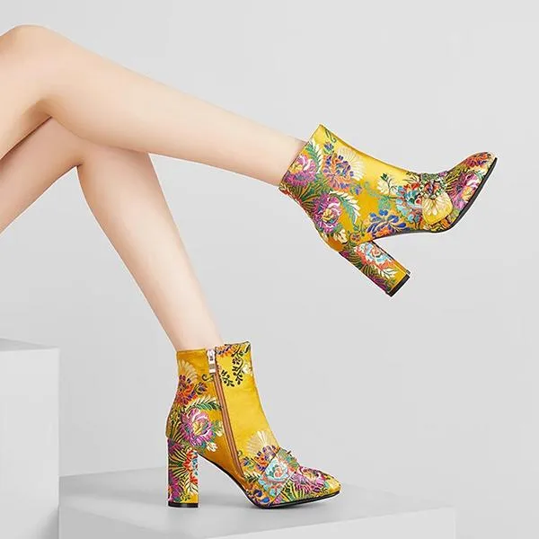 Women's Fashionable Ethnic Style Thick Heel Short Boots 52524180S