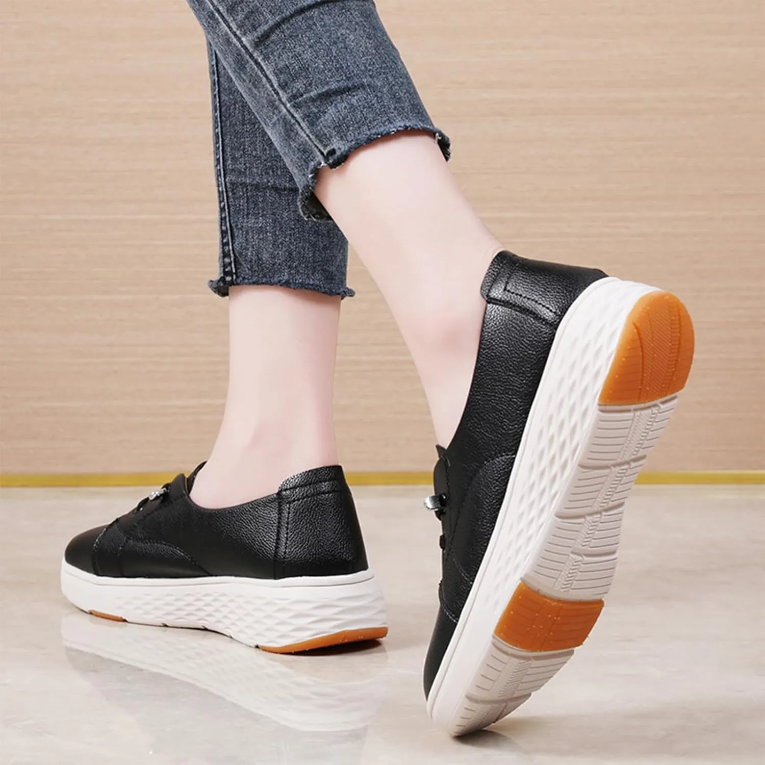 Women's Leather Platform Casual Walking Shoes Comfortable Round Toe Slip On Lightweight Non Slip Sneakers for Walking Workout Driving Loafers