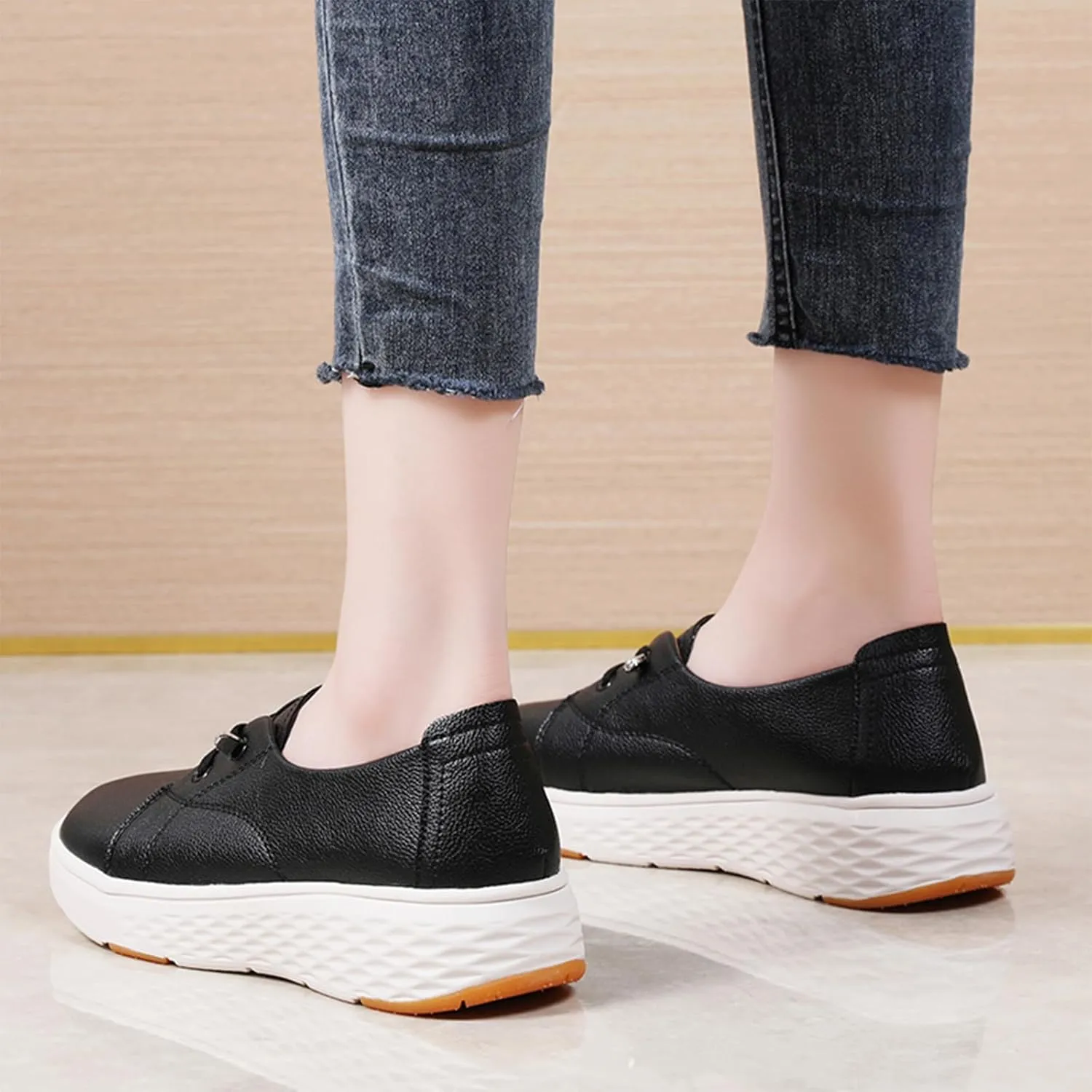 Women's Leather Platform Casual Walking Shoes Comfortable Round Toe Slip On Lightweight Non Slip Sneakers for Walking Workout Driving Loafers